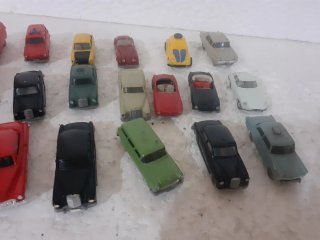 Lotto 25 auto modellismo H0 1:87