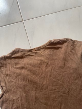 Camiseta Benetton bordada marrón 100% algodón XS