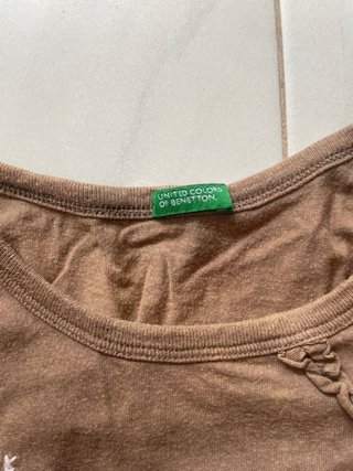 Camiseta Benetton bordada marrón 100% algodón XS