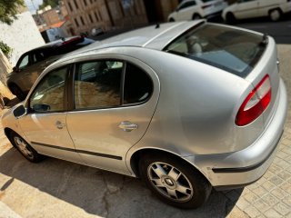 SEAT Leon 2000