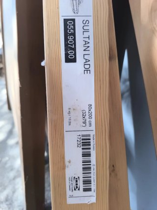 Cama de madera