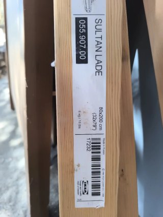 Cama de madera