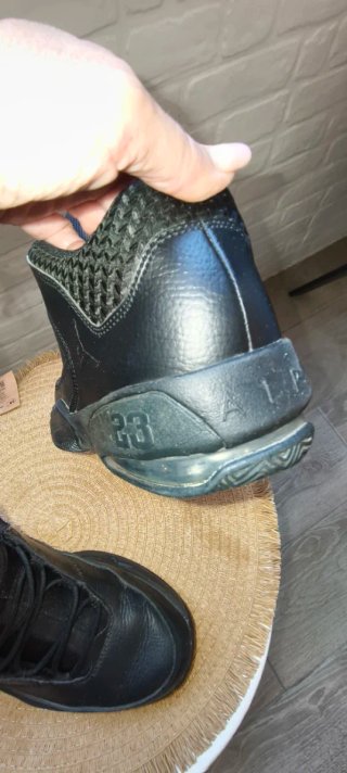 Botines Jordan 23 Negros