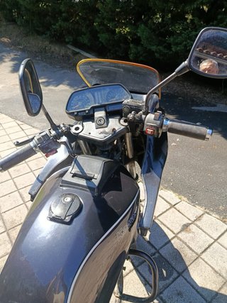 Kawasaki GPZ 400 Negra leer bien el anuncio
