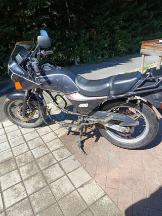 Kawasaki GPZ 400 Negra leer bien el anuncio