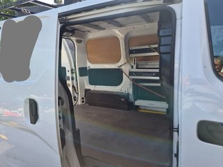 Furgoneta Nissan NV200