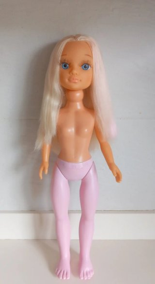 Nancy Muñeca Invierno