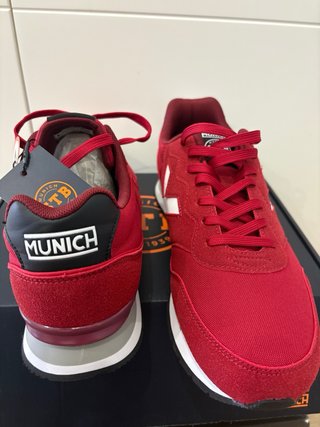 Zapatillas Munich Dash Rojo Talla 45 y 46
