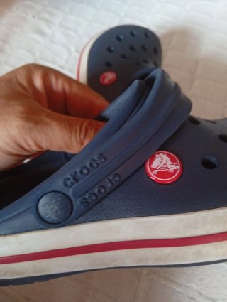 Zapatillas Crocs niño azul