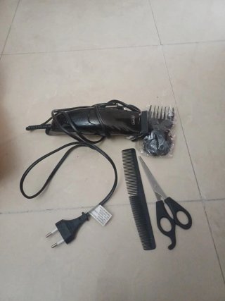 Maquina cortapelo y afeitar hombre nueva, estrenar