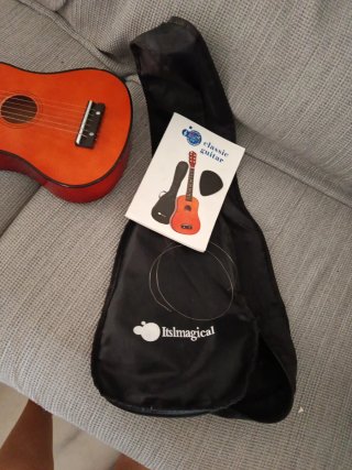 Guitarra Infantil Imaginarium  con Funda