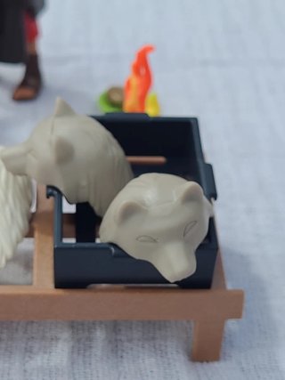 Lote 48. Playmobil Curtidor Pieles