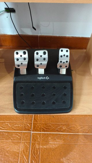 Volante Logitech G29 con garantía de 2 años