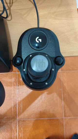 Volante Logitech G29 con garantía de 2 años