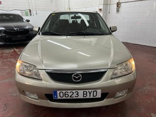 Mazda 323 2002