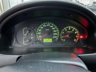 Mazda 323 2002