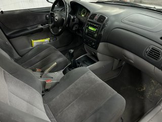 Mazda 323 2002
