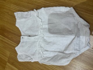 Pelele blanco 9 meses