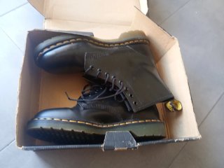 Dr. Martens Botas Negras 8 Ojales Talla 44