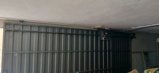 Puerta de garaje metálica