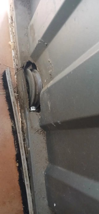 Puerta de garaje metálica