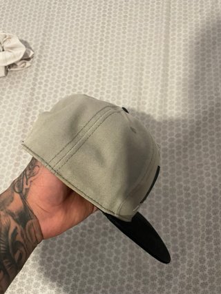 Gorra Nike Just Do It Beige y Negra