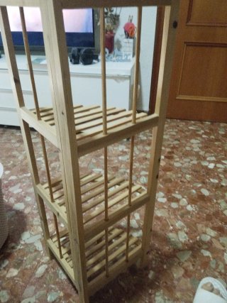 Estante de bambú de esquina