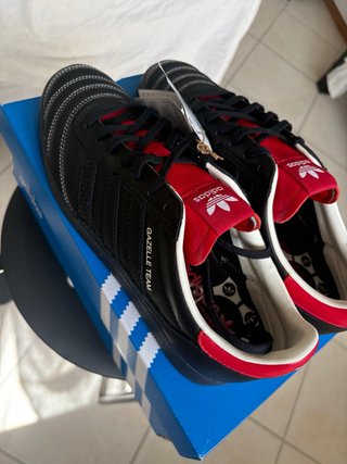 Adidas Gazelle Team Nere/Rosse 42⅔ UK 8½ / US 9