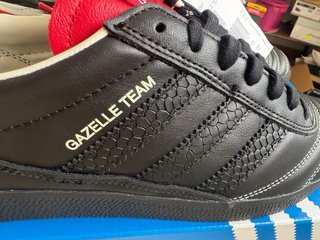 Adidas Gazelle Team Nere/Rosse 42⅔ UK 8½ / US 9