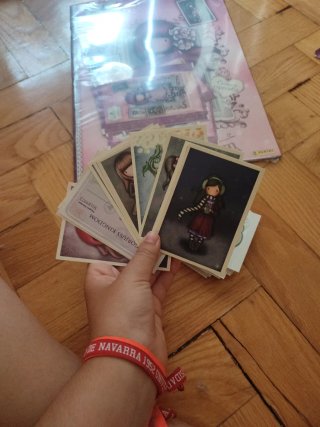 Álbum y cromos Santoro Gorjuss