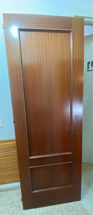 Puerta de madera