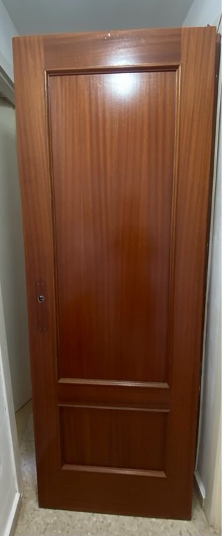 Puerta de madera