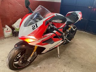 Ducati Panigale V2 959 Roja y Blanca