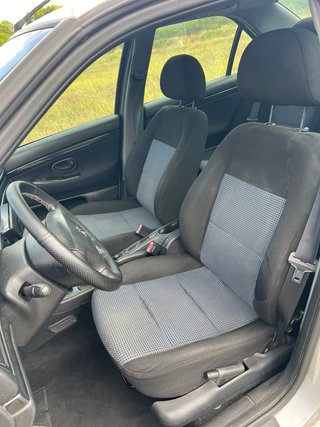 Peugeot 406 2002 no negociable