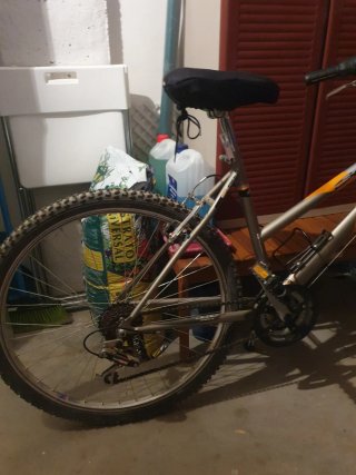 Bicicleta de Montaña BH Poco Uso.  En persona.