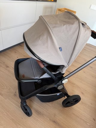 Cochecito Chicco Mysa Trio 2024 plegable + Isofix