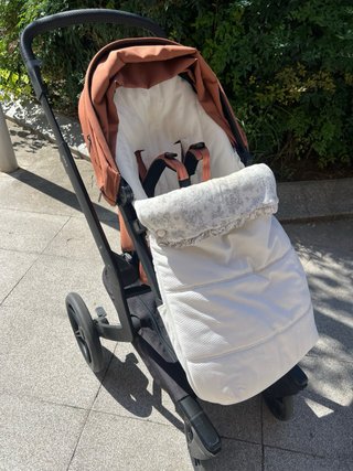 Carrito Joolz Day 5 2025 + capazo + accesorios