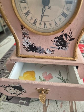 Reloj y joyero vintage dorado y rosa