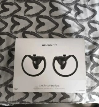 Oculus Rift CV1 + Mandos Touch