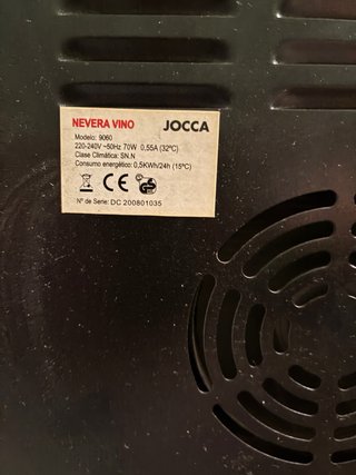 Nevera de vino pequeña