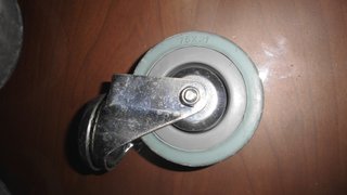 RUEDAS PEQUEÑAS GIRATORIAS D GOMA TAMAÑOS VARIADOS