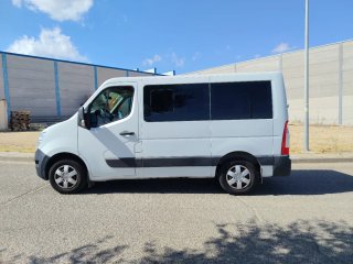 Nissan NV400 2016