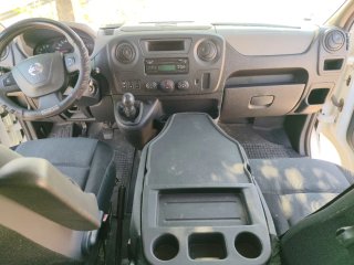 Nissan NV400 2016