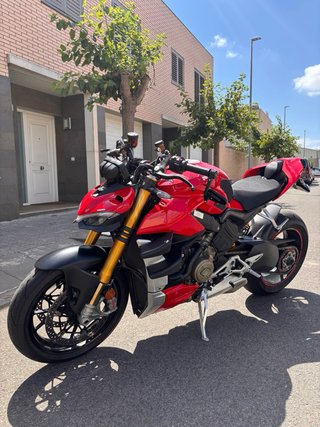 Ducati Streetfighter V4S