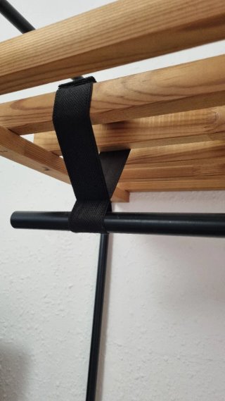 Perchero burro de madera y acero