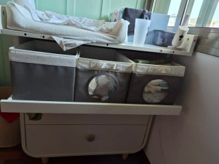 Cambiador Ikea Blanco y Gris