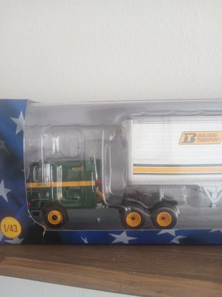 Camion International Eagle 9800 Scala 1:43
