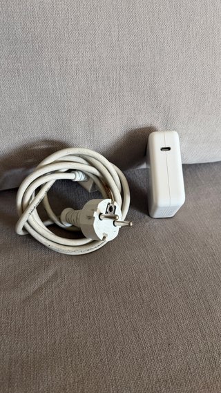 Cargador Apple USB-C 61W A1718 Original