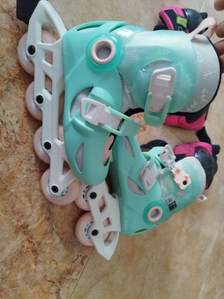 Patines oxelo en línea y protecciones de regalo