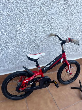 Bicicleta Infantil Roja TEAM 16